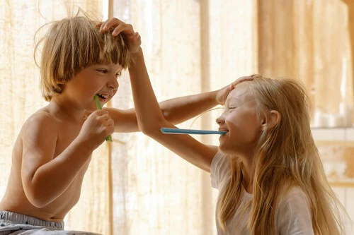 ¡No vas a creer cómo esta herramienta de limpieza dental deja tus dientes BLANQUÍSIMOS y ahora está casi a mitad de precio!