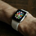 ¡No vas a creer el precio récord del Apple Watch SE que está volando de las tiendas!