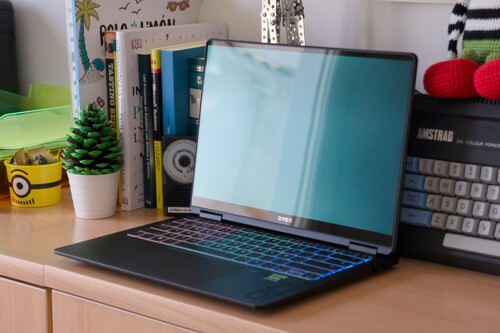 ¡Este portátil gaming con pantalla OLED 2.8K e IA te volará la cabeza!