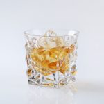 ¡Descubre el whisky escocés casi milenario que hará explotar tu San Valentín!