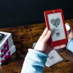 ¡No vas a creer lo que este eReader barato puede hacer por tu San Valentín!