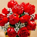 ¡Olvídate de los típicos regalos! Este San Valentín, sorprende con lo que NADIE espera: ¡rosas de LEGO!