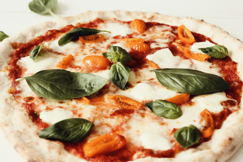 ¡Hoy es el Día de la Pizza y estos cacharros revolucionarán tu forma de hacerla en casa!