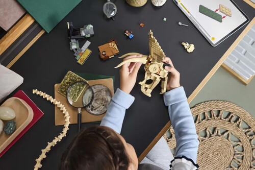 ¡LEGO vuelve a romperla con los sets de fósiles de ‘Jurassic World’ y esta vez es aún mejor!