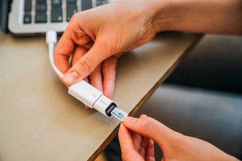 ¡No vas a creer lo rápido que vuela esta microSD de 1 TB con descuento!