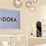 ¡No vas a creer la rebaja de Pandora en su pulsera de plata más brillante que TODOS quieren esta primavera!