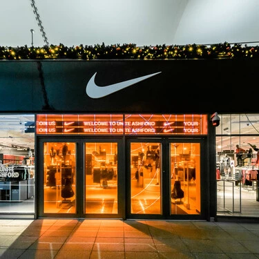 ¡Increíble! El outlet de Nike liquidando sus últimos pares con descuentos que no creerás, ¡más del 30%!