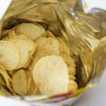 ¡Olvídate de las pinzas! Descubre el mini sellador que revolucionará tus patatas de bolsa