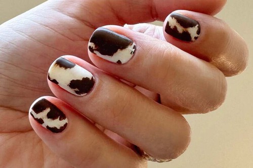 ¡No vas a creer lo fácil que es hacerte una manicura efecto mármol en casa!