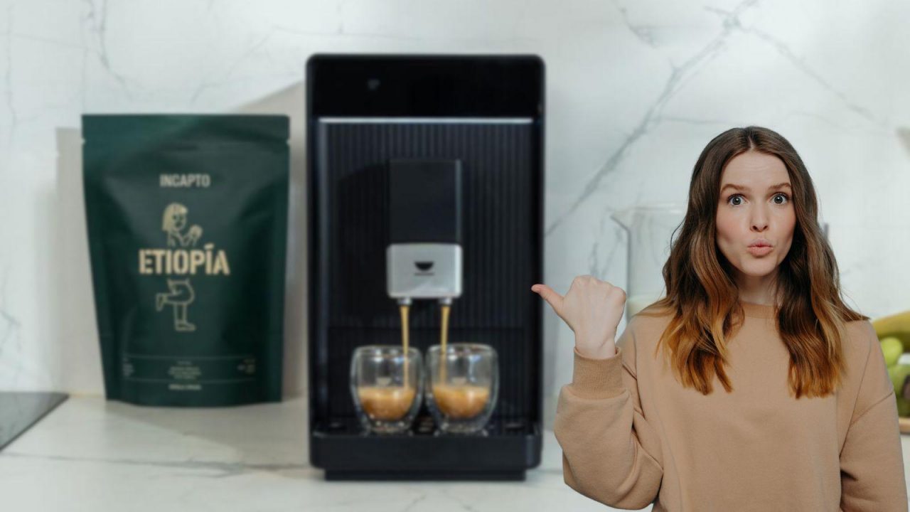 ¡Corre a Amazon! La cafetera superautomática más deseada se desploma 150 € y vuela de las estanterías