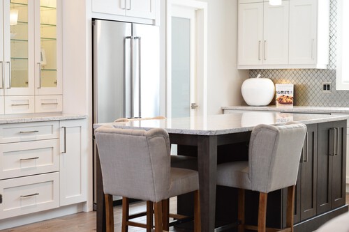 ¡Increíble! Luces LED para armarios sin taladros ni cables que cambiarán tu cocina para siempre