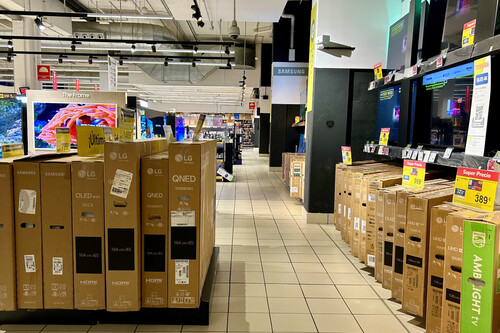 ¡Increíble! Carrefour derriba el precio de esta tele QLED Samsung 55” con Mini LED, ¡oferta de locura!