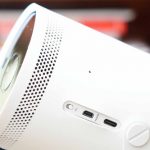 ¡No vas a creer lo barato y fácil que es tener tu propio cine en casa con este proyector Samsung en oferta!