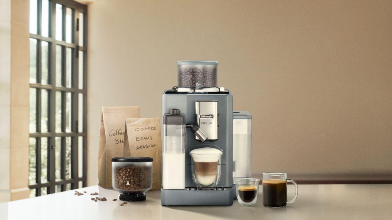 ¡La cafetera superautomática más vendida con molinillo y 19 bares arrasa en Amazon a precio de locura!