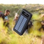 ¡Increíble! Esta power bank solar carga 5 dispositivos AL MISMO TIEMPO y tiene linterna integrada