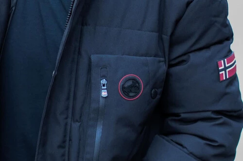 ¡Geographical Norway liquida la chaqueta que humilla a Helly Hansen y está arrasando en las calles!