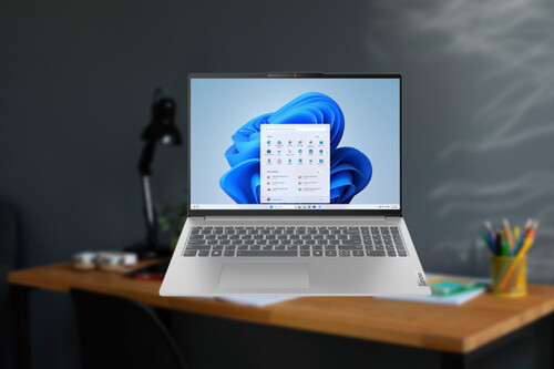 ¡No creerás lo potente y ligero que es este portátil Lenovo de 16 GB de RAM!