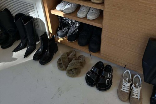 ¡Descubre el tendedero eléctrico para zapatos que hará que nadie vuelva a pisar tu recibidor!