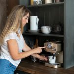 ¡Descubre el secreto que hará que tu cafetera luzca como nueva por siempre!