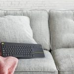 ¡Descubre el accesorio secreto que combina teclado y ratón para controlar tu tele como nunca!