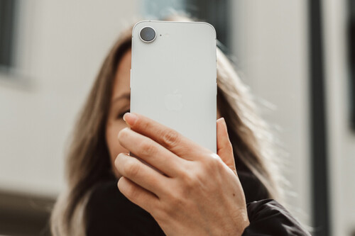 ¡Increíble! iPhone de 512 GB con Apple Intelligence por MENOS de 800 euros, ¡no lo vas a creer!