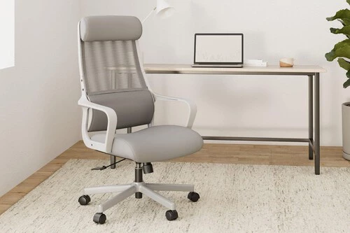 ¡Esta silla ergonómica barata está dejando en jaque a la icónica Markus de IKEA!