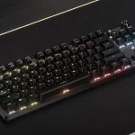 Descubre cómo este teclado gaming Corsair TKL puede transformar tus tardes de juego en recuerdos inolvidables (y ahora está más barato)
