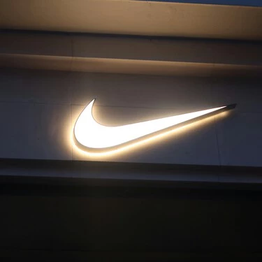 ¡Increíble! El Corte Inglés casi regala zapatillas Nike en su outlet desde solo 37 euros