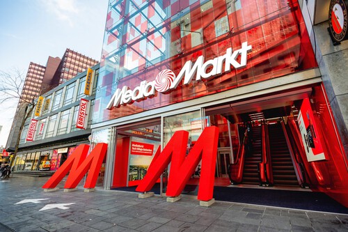 ¡Increíble! MediaMarkt DESTROZA el precio de la PlayStation 5 Pro y la vende por menos de 575€