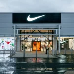 ¡Nike lo rebaja TODO y se agota RÁPIDO: zapatillas casi a mitad de precio solo hasta fin de mes!