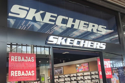 ¡Olvídate de Adidas y Converse! Estas Skechers a mitad de precio te van a obsesionar 🔥