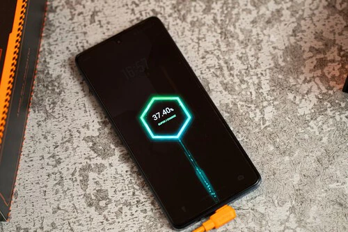 ¡No vas a creer la batería externa compacta que carga rapidísimo y cuesta menos de 20 euros!