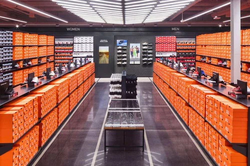 ¡Nike liquidando zapatillas con hasta 50% de descuento en tallas limitadas! ¿Te lo vas a perder?