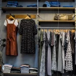 ¡Increíble! El Corte Inglés liquida Tommy Jeans desde solo 15 euros y está arrasando en su outlet