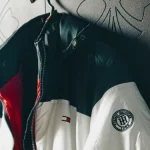 ¡No vas a creer el descuentazo del 60% en estos abrigos Tommy Hilfiger en El Corte In!