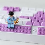 Este teclado mecánico con guiño a LEGO está arrasando… ¡y ahora cuesta un 70% menos!