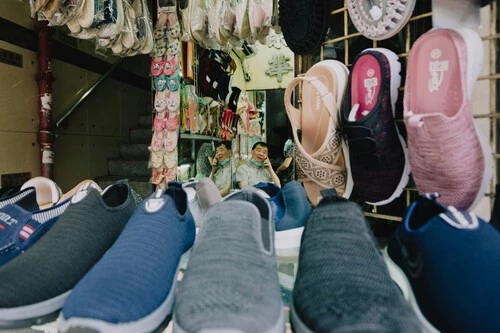 ¡Adiós Pikolinos! Estas sandalias Skechers cuestan menos y son igual de cómodas… o más