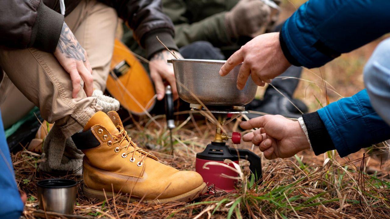 ¡No vas a creer qué llevo en mi mochila si llega el fin del mundo! El kit de supervivencia definitivo revelado