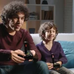 ¡Vuelve a ser niño con esta consola retro de Atari con más de 200 juegos y un precio que no vas a creer!