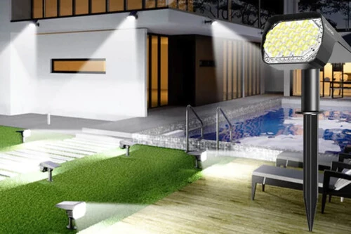 ¡No vas a creer lo baratas que están estas luces LED solares para tu terraza o jardín!