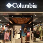 ¡Increíble! Columbia destruye precios con esta chaqueta impermeable bestseller que no querrás perderte