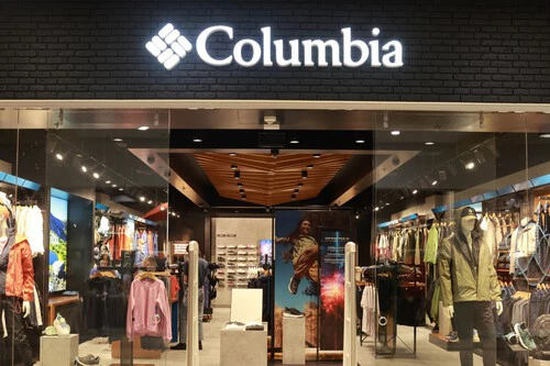 ¡Increíble! Columbia destruye precios con esta chaqueta impermeable bestseller que no querrás perderte
