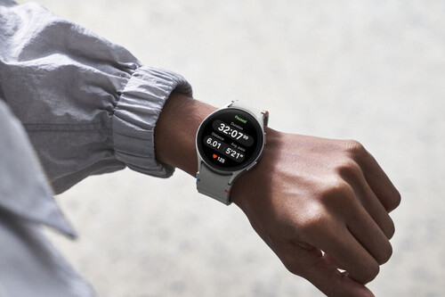 ¡El Samsung Galaxy Watch7 está tirado de precio y viene con una correa gratis!