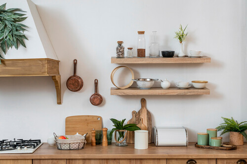 ¡Estos 5 accesorios transformarán tu cocina pequeña en un paraíso del orden!