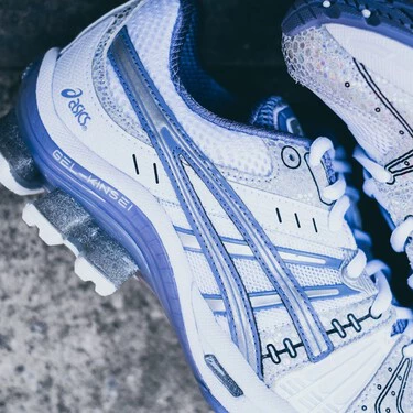 ¡Oferta bomba! El Corte Inglés liquida zapatillas Asics al 50% y vuelan en su outlet