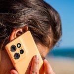 ¡No vas a creer que este Motorola de gama media tiene pantalla OLED y cámara de lujo!