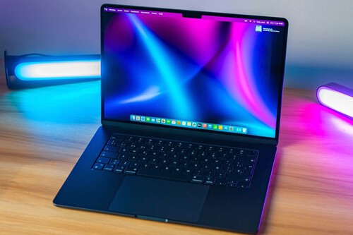 ¡MediaMarkt tira la casa por la ventana con este MacBook Air M2 de 15” y 512 GB a mitad de precio!