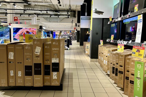 ¡Increíble! Carrefour tira el precio y deja esta tele QLED de 75” con Google TV casi regalada