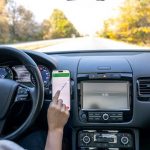 ¡Convierte tu coche en inteligente con CarPlay o Android Auto por menos de 60€!