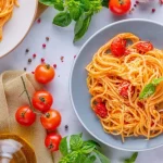 Estás cocinando mal la pasta: el truco del microondas que nadie te contó